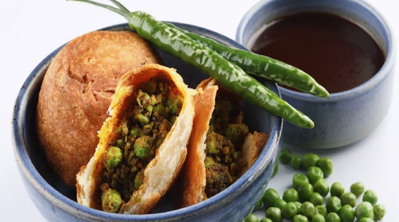 Crispy Matar Kachori Recipe: Make at Home & Forget the Count While Eating