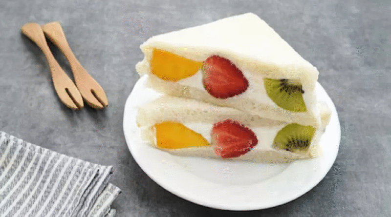 Healthy Fruit Sandwich Recipe for Kids | Easy & Tasty Breakfast Idea