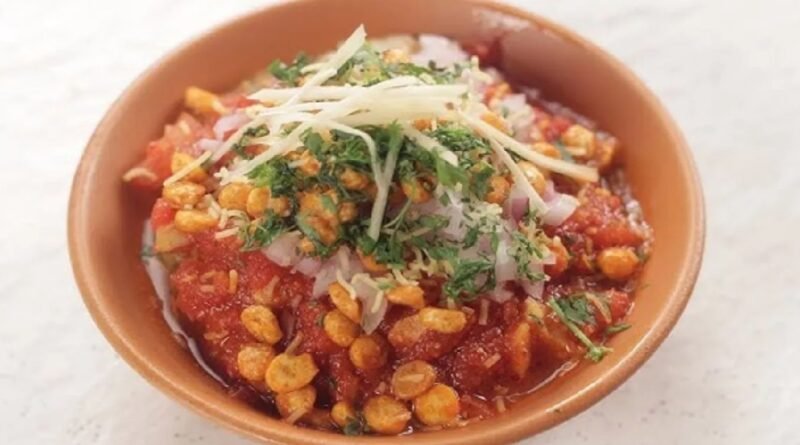 Spicy Tomato Chaat Recipe for Monsoon | Easy & Delicious